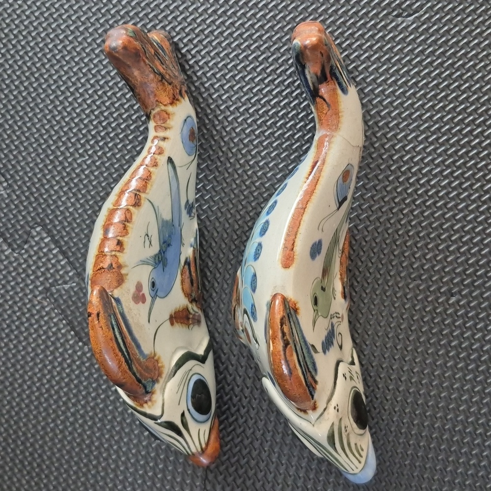 Ken Edwards Mexican Folk Art Ceramic Fish - set of 2 - Picture 13 of 14